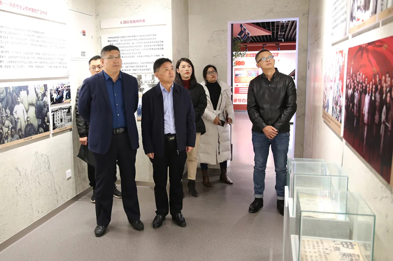 1639383465776374.jpg 640.webp (5).jpg